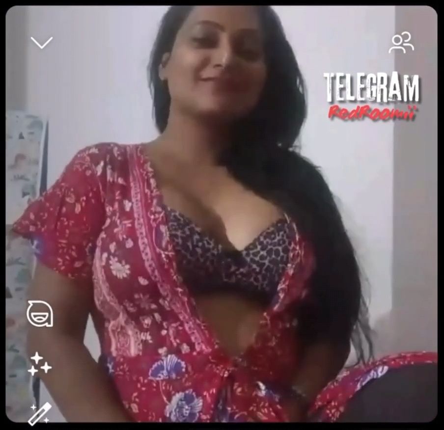 Jayshree Gaikwad Showing Round Boobs and Pussy Part 02 DESIMMS69 COM 