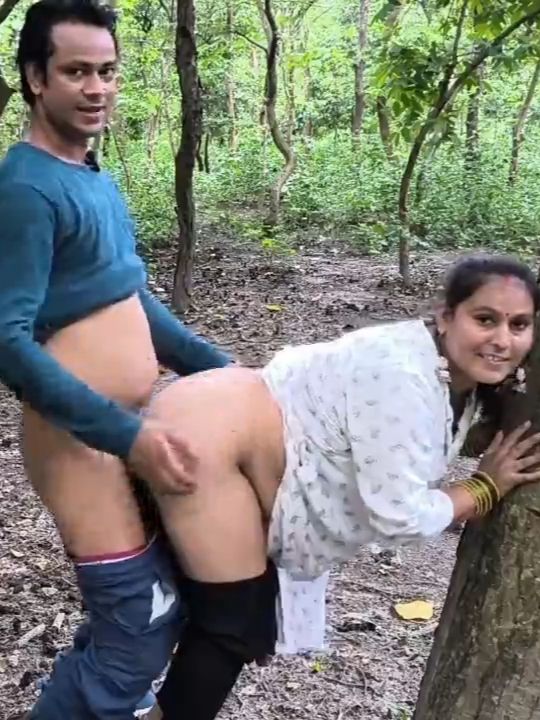 Desi bhabhi full nudes bathing 