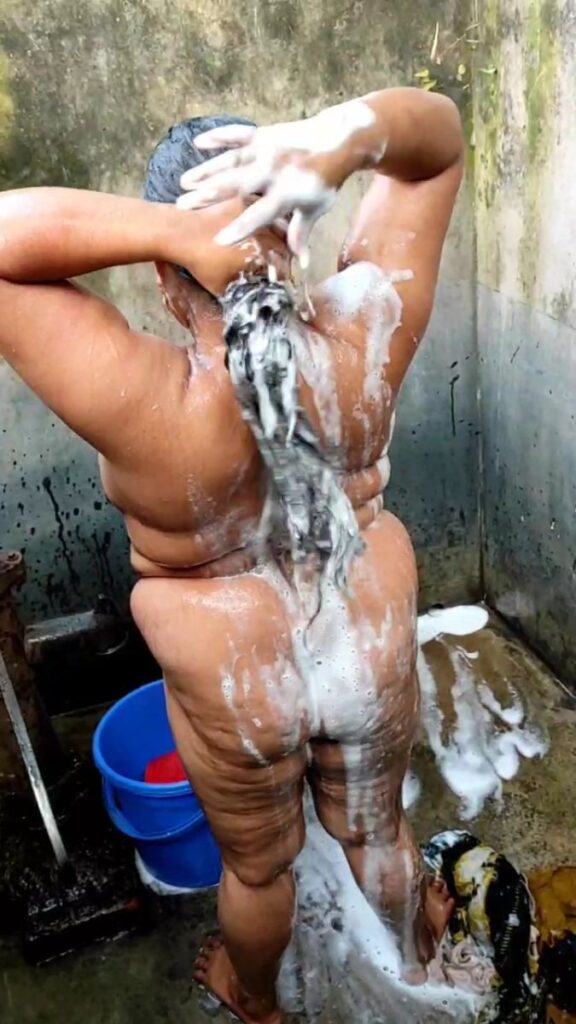 Desi bhabhi Nude bathing 