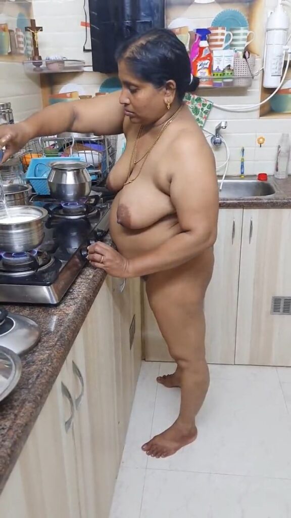 Tamil Aunty Full Nude